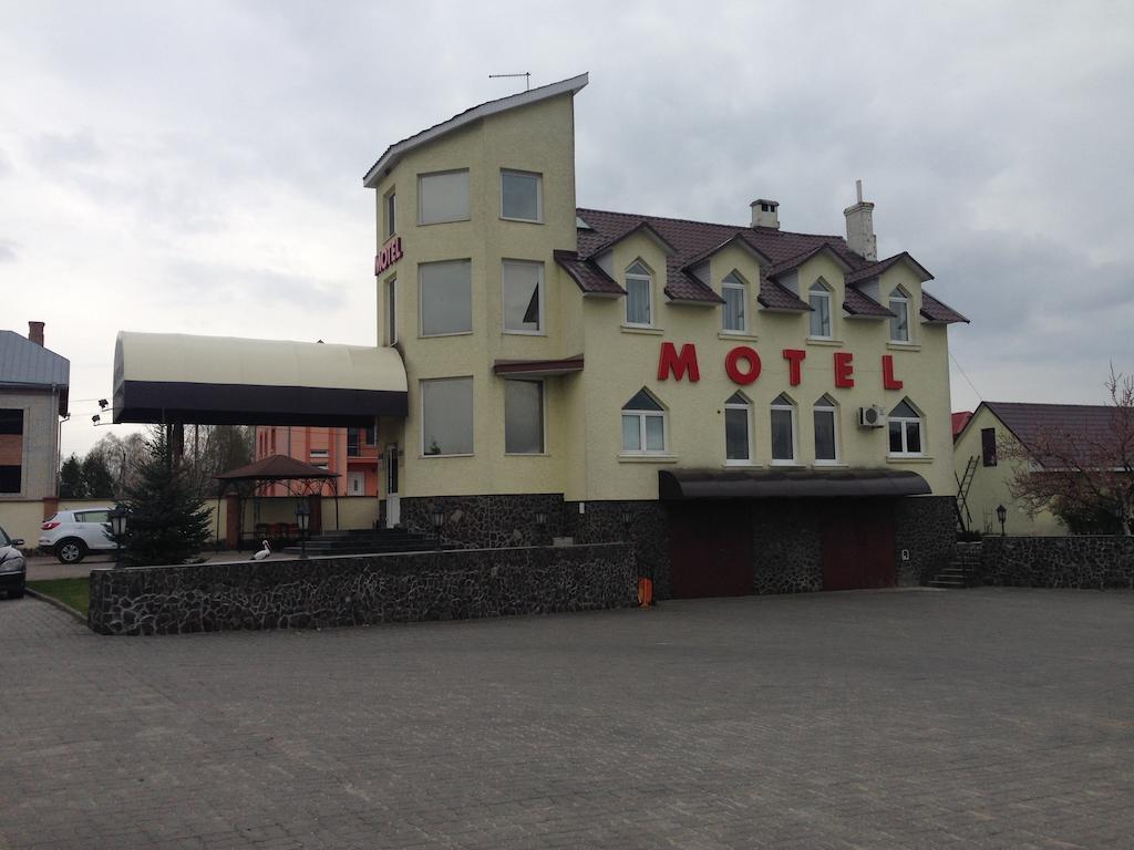 Formula Plus Motel Luck Kültér fotó